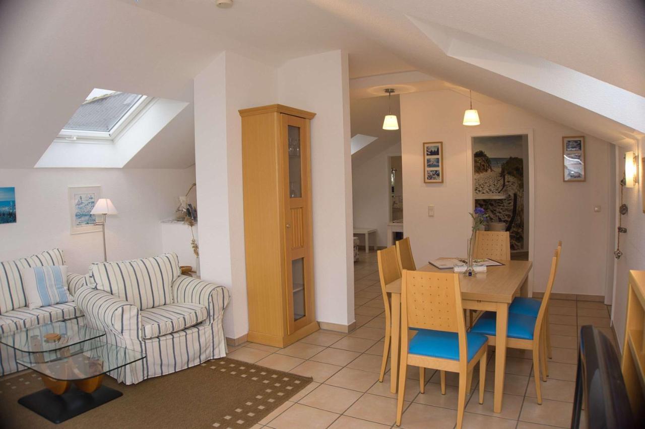 Dünenhaus Ferienwohnung mit Balkon und Meerblick Goehren  Exterior foto