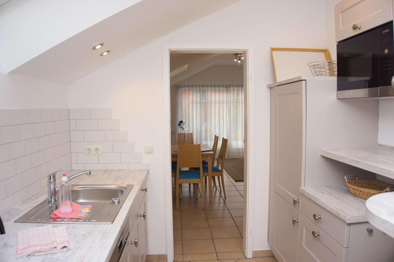 Dünenhaus Ferienwohnung mit Balkon und Meerblick Goehren  Exterior foto