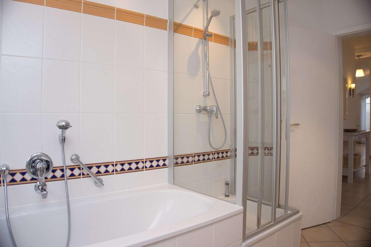 Dünenhaus Ferienwohnung mit Balkon und Meerblick Goehren  Exterior foto